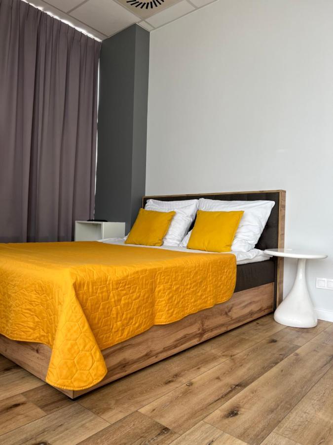 Hotel Apart Warsawa Bagian luar foto
