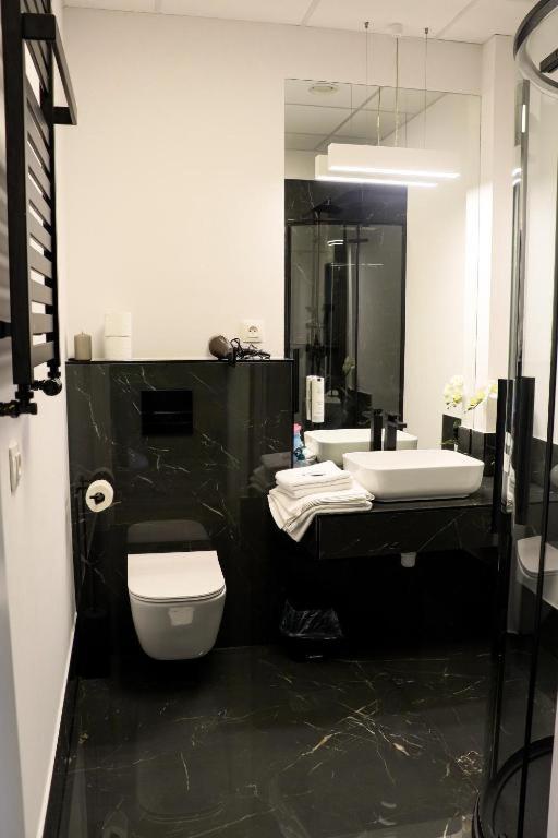 Hotel Apart Warsawa Bagian luar foto
