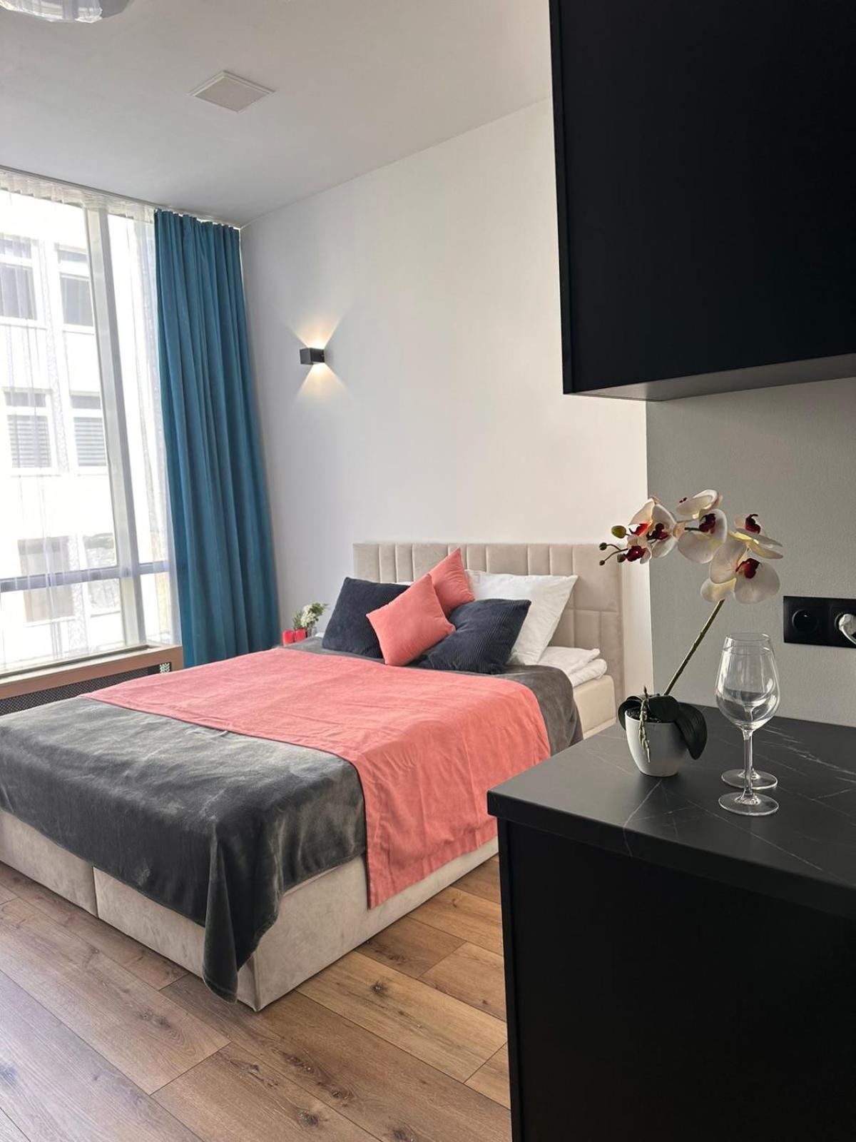 Hotel Apart Warsawa Bagian luar foto