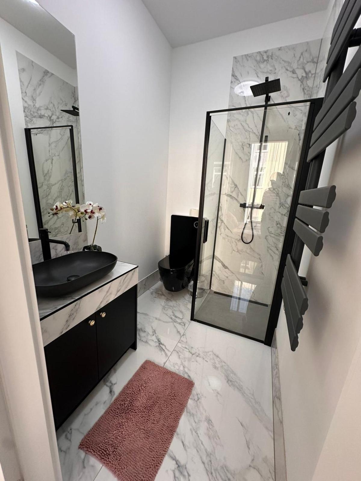 Hotel Apart Warsawa Bagian luar foto